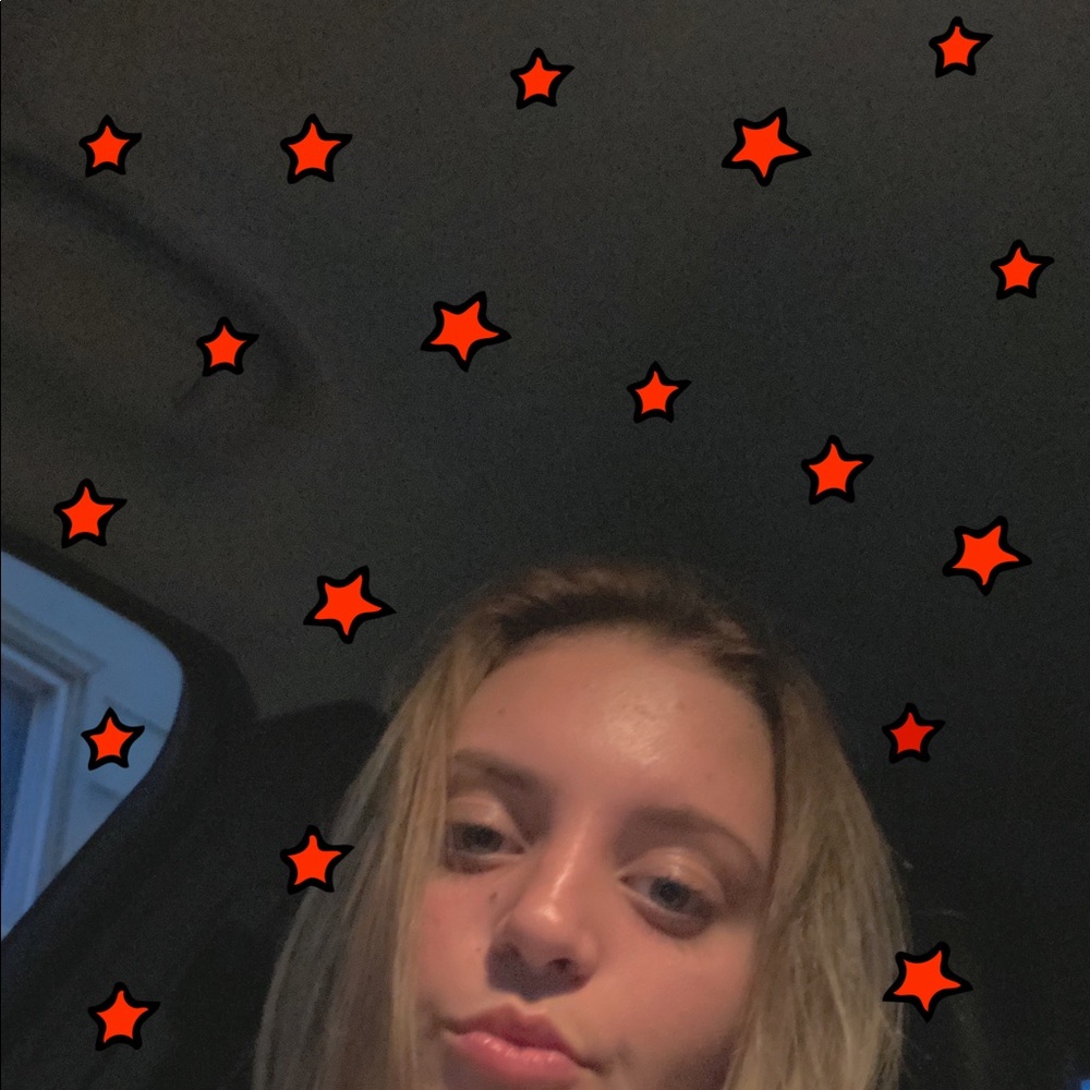 Meet your Posher, Alayna